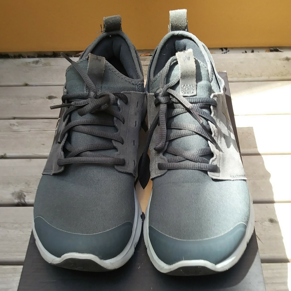 Under Armour Men's Size 10.5